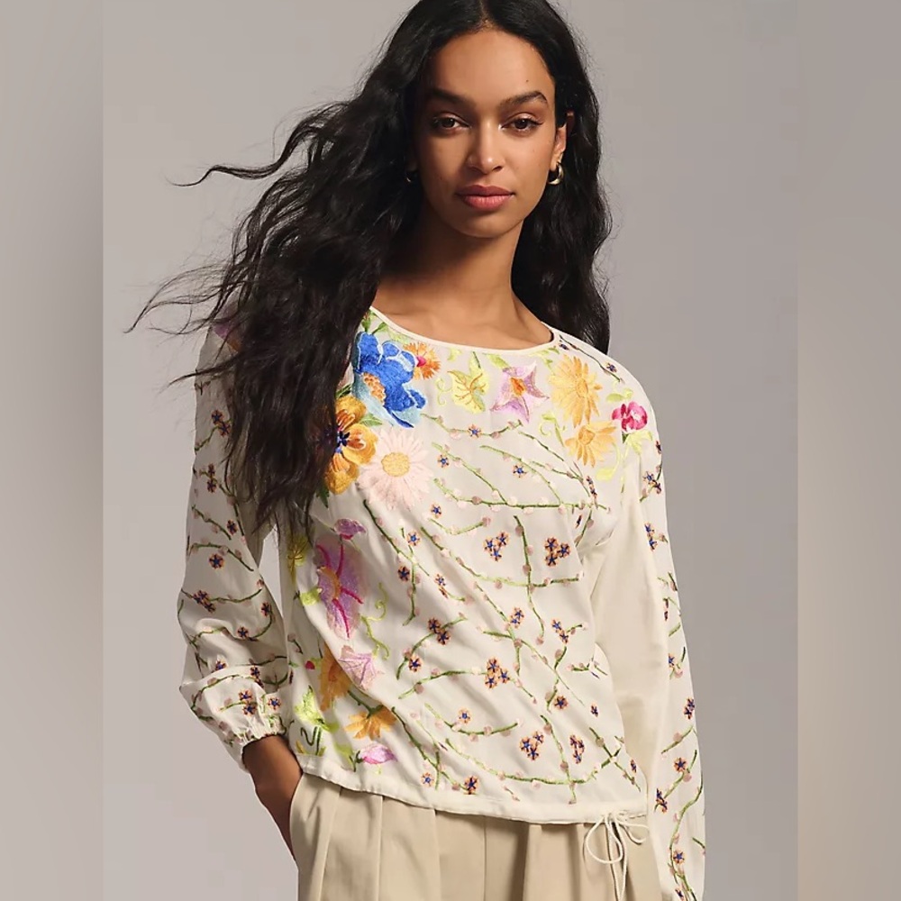 ANTHRO | TINY Embroidered Floral‎ Blouse
